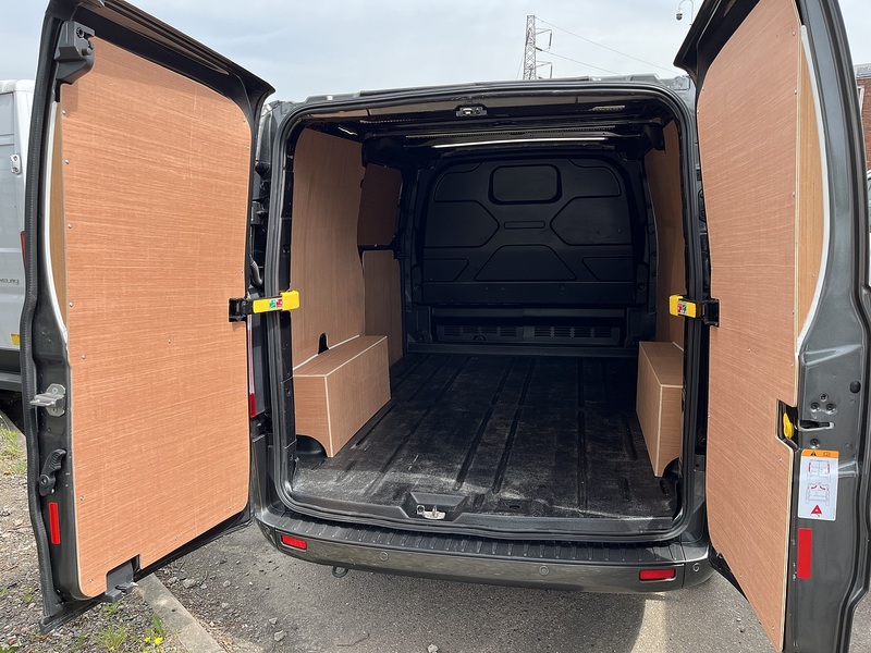 Ford 2.0 280 EcoBlue Limited Panel Van 5dr Diesel Manual L1 H1 Euro 6 (s/s) (130 ps)