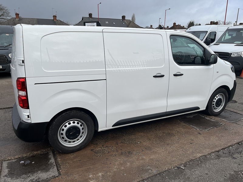 Vauxhall 1.5 Turbo D 2900 Dynamic Panel Van 6dr Diesel Manual L1 H1 Euro 6 (s/s) (100 ps)