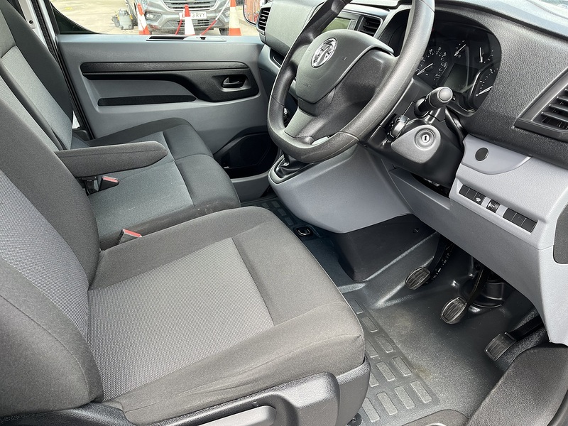 Vauxhall 1.5 Turbo D 2900 Sportive Panel Van 6dr Diesel Manual L2 H1 Euro 6 (s/s) (100 ps)