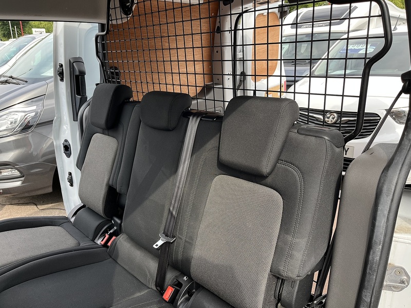 Ford 1.5 230 EcoBlue Leader Crew Van Double Cab 6dr Diesel Manual L2 Euro 6 (s/s) (100 ps)