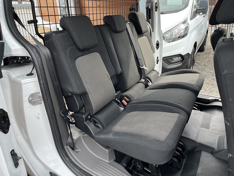 Ford 1.5 230 EcoBlue Leader Crew Van Double Cab 6dr Diesel Manual L2 Euro 6 (s/s) (100 ps)