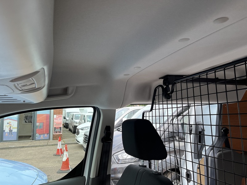 Ford 1.5 230 EcoBlue Leader Crew Van Double Cab 6dr Diesel Manual L2 Euro 6 (s/s) (100 ps)