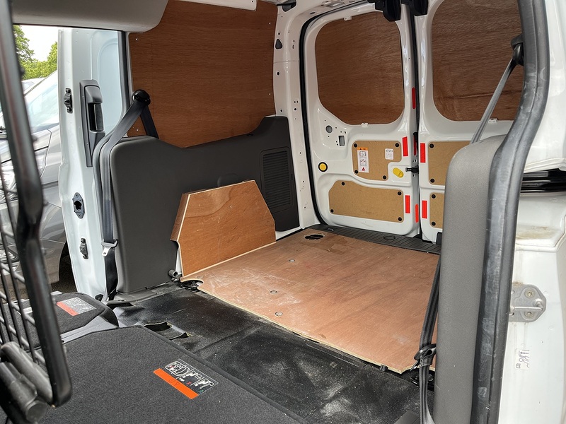 Ford 1.5 230 EcoBlue Leader Crew Van Double Cab 6dr Diesel Manual L2 Euro 6 (s/s) (100 ps)