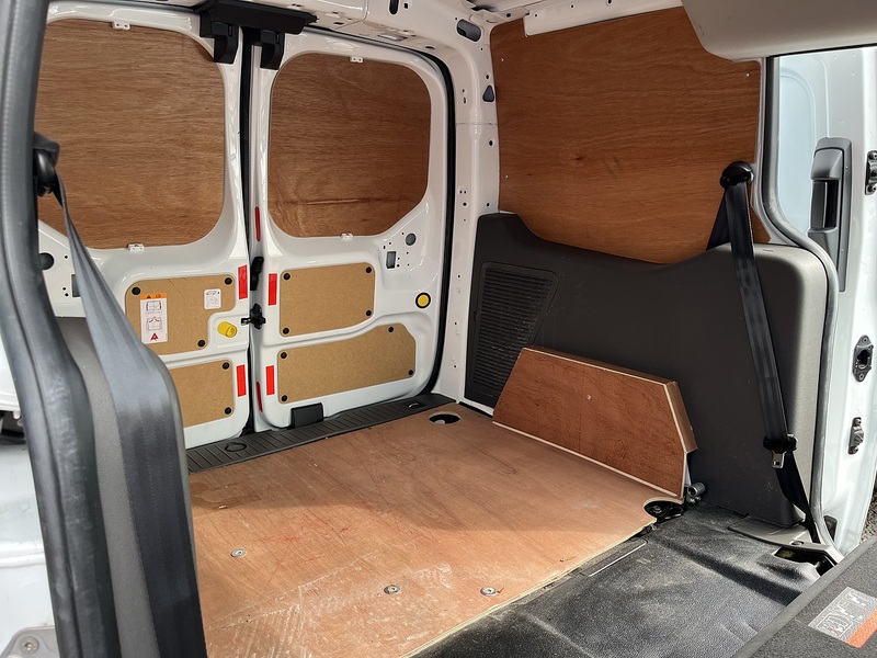 Ford 1.5 230 EcoBlue Leader Crew Van Double Cab 6dr Diesel Manual L2 Euro 6 (s/s) (100 ps)