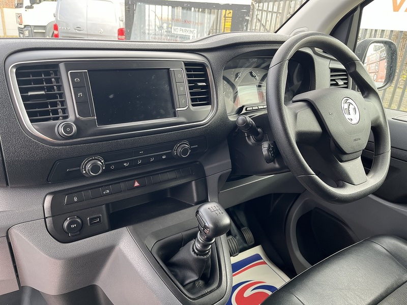 Vauxhall 1.5 Turbo D 2900 Dynamic Panel Van 6dr Diesel Manual L2 H1 Euro 6 (s/s) (100 ps)