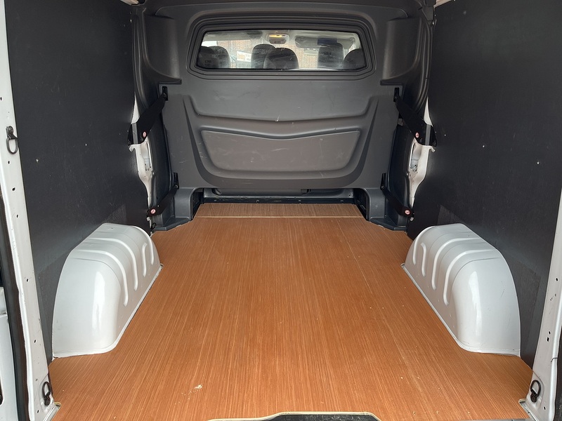 Vauxhall 1.6 CDTi 2900 Sportive Crew Van Double Cab 5dr Diesel Manual L2 H1 Euro 6 (6 Seat) (120 ps)