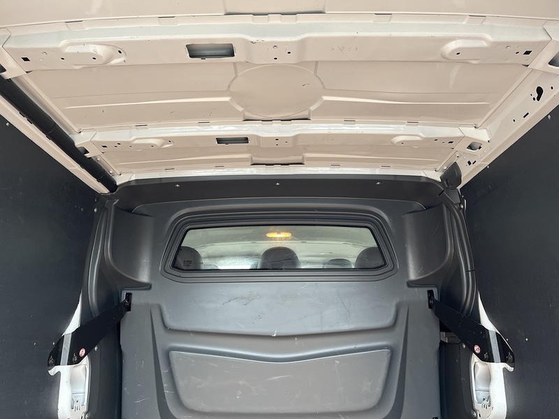 Vauxhall 1.6 CDTi 2900 Sportive Crew Van Double Cab 5dr Diesel Manual L2 H1 Euro 6 (6 Seat) (120 ps)