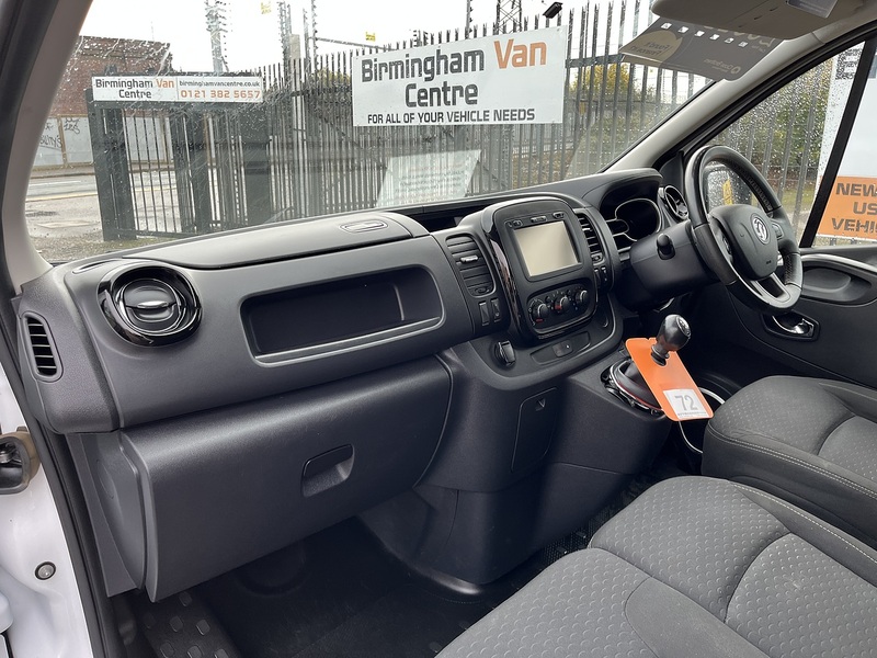 Vauxhall 1.6 CDTi 2900 Sportive Crew Van Double Cab 5dr Diesel Manual L2 H1 Euro 6 (6 Seat) (120 ps)