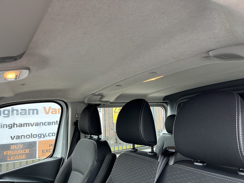 Vauxhall 1.6 CDTi 2900 Sportive Crew Van Double Cab 5dr Diesel Manual L2 H1 Euro 6 (6 Seat) (120 ps)