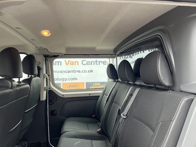 Vauxhall 1.6 CDTi 2900 Sportive Crew Van Double Cab 5dr Diesel Manual L2 H1 Euro 6 (6 Seat) (120 ps)