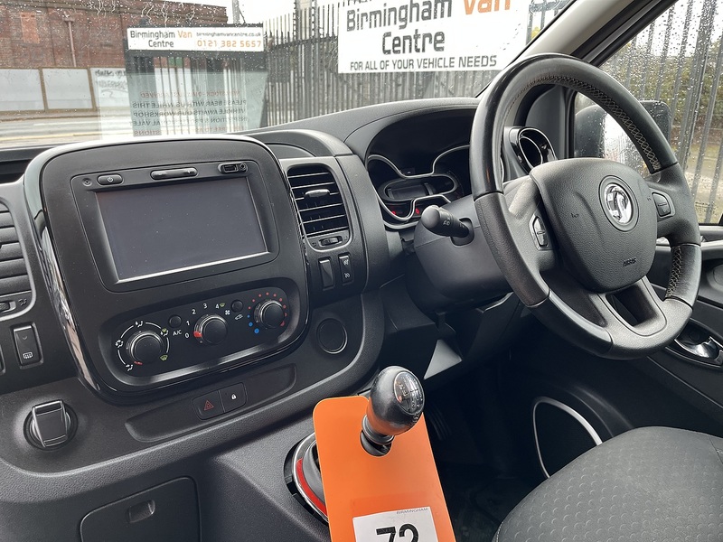 Vauxhall 1.6 CDTi 2900 Sportive Crew Van Double Cab 5dr Diesel Manual L2 H1 Euro 6 (6 Seat) (120 ps)