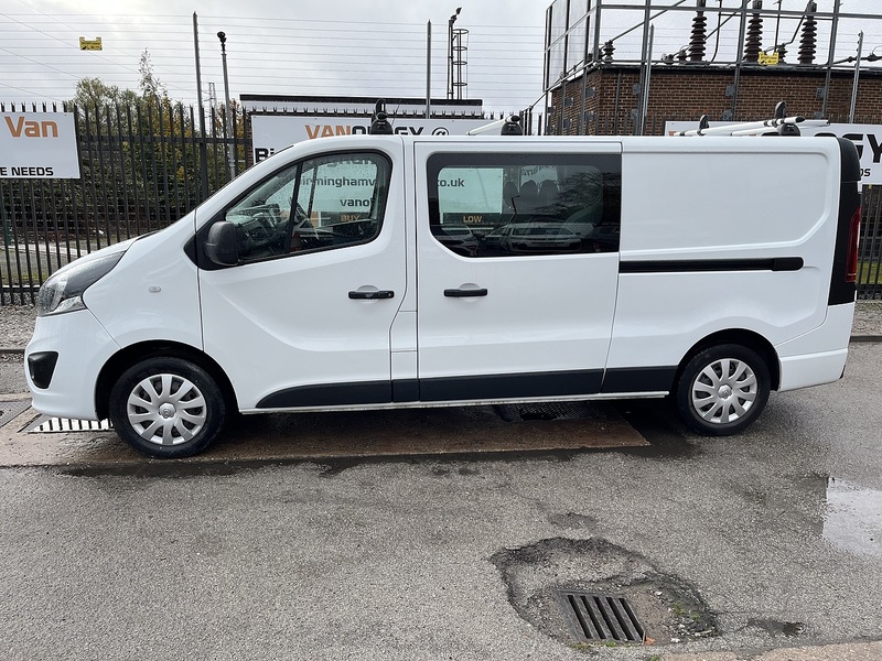 Vauxhall 1.6 CDTi 2900 Sportive Crew Van Double Cab 5dr Diesel Manual L2 H1 Euro 6 (6 Seat) (120 ps)