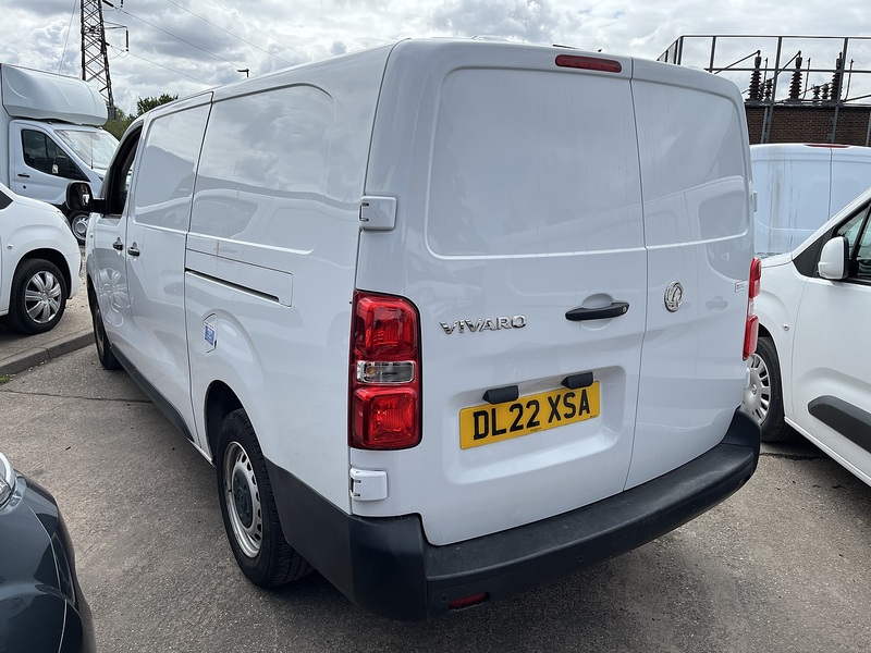 Vauxhall 2.0 Turbo D 3100 Dynamic Panel Van 6dr Diesel Auto L2 H1 Euro 6 (s/s) (145 ps)