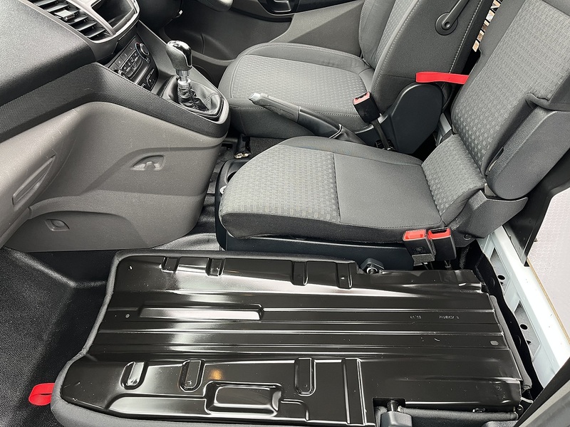 Ford 1.0 210 EcoBoost Trend Panel Van 5dr Petrol Manual L2 Euro 6 (s/s) (100 ps)