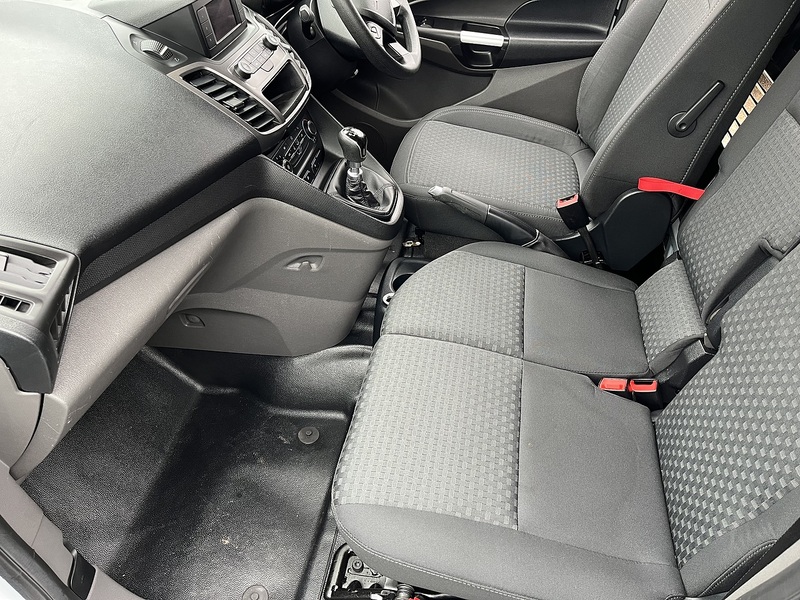 Ford 1.0 210 EcoBoost Trend Panel Van 5dr Petrol Manual L2 Euro 6 (s/s) (100 ps)