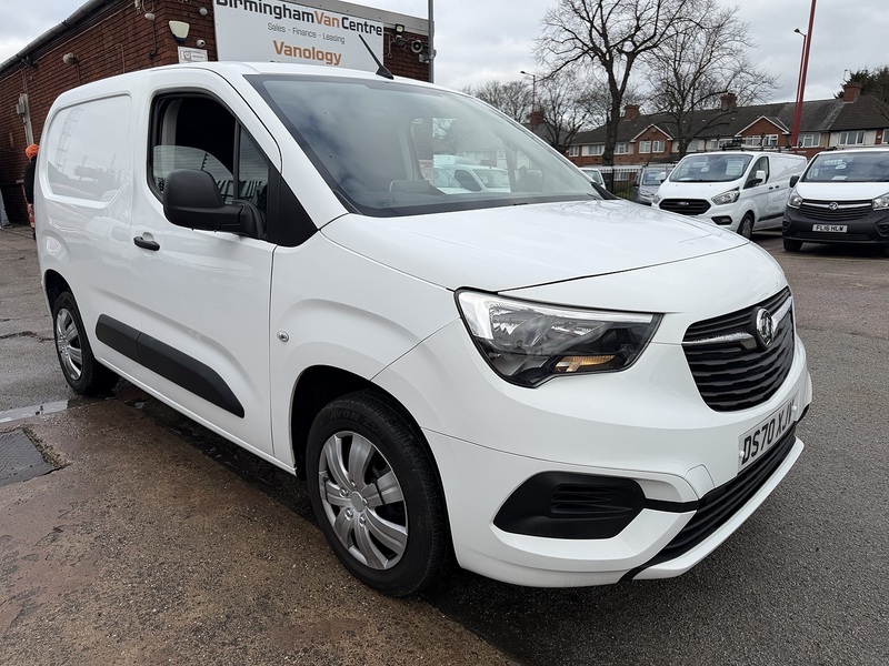 Vauxhall Combo SPORTIVE 1.6TDCi 100 L1 2300 (ULEZ) - U8697