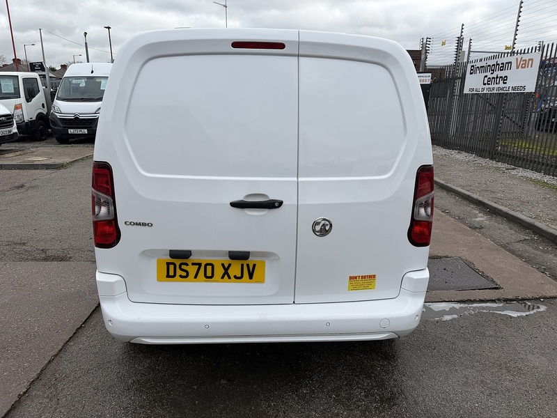 Vauxhall Combo SPORTIVE 1.6TDCi 100 L1 2300 (ULEZ) - U8697