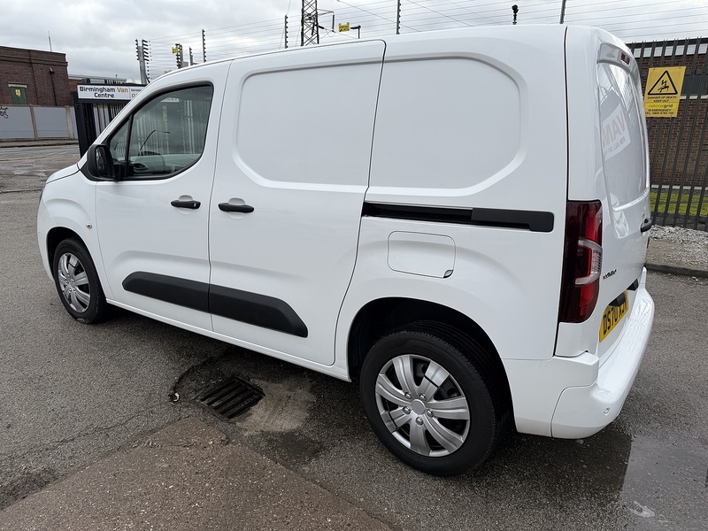 Vauxhall Combo SPORTIVE 1.6TDCi 100 L1 2300 (ULEZ) - U8697
