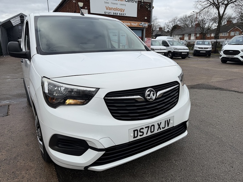 Vauxhall Combo SPORTIVE 1.6TDCi 100 L1 2300 (ULEZ) - U8697