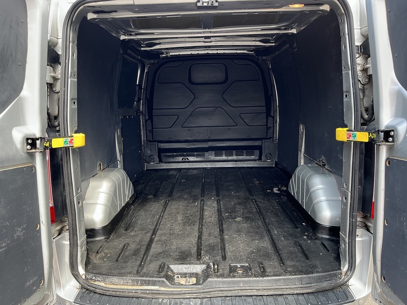 Ford 2.0 TDCi 290 Limited Panel Van 5dr Diesel Manual L1 H1 (163 g/km, 128 bhp)