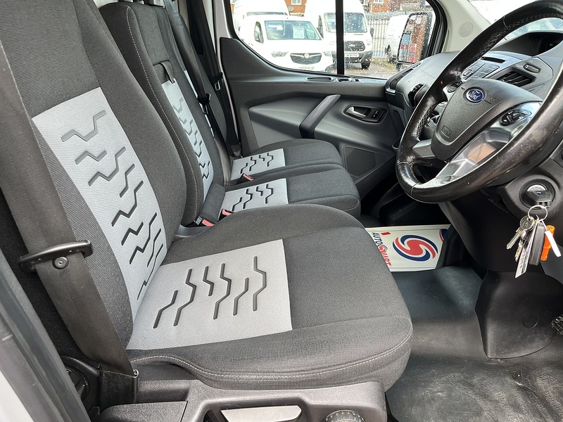 Ford 2.0 TDCi 290 Limited Panel Van 5dr Diesel Manual L1 H1 (163 g/km, 128 bhp)