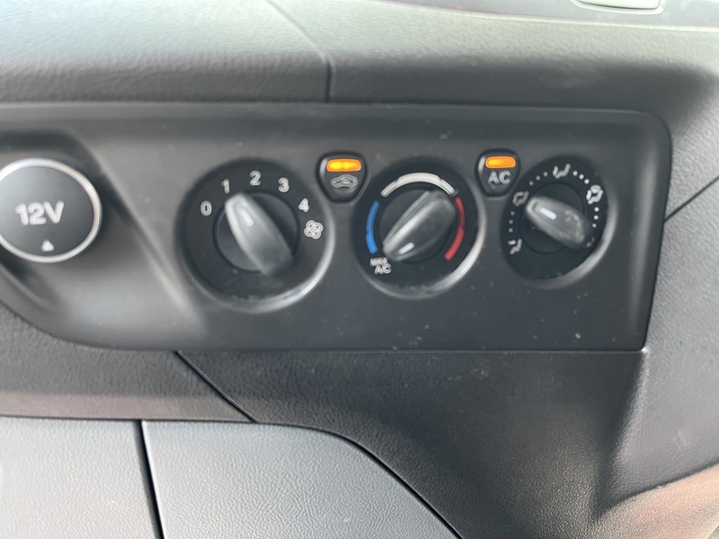 Ford 2.0 TDCi 290 Limited Panel Van 5dr Diesel Manual L1 H1 (163 g/km, 128 bhp)