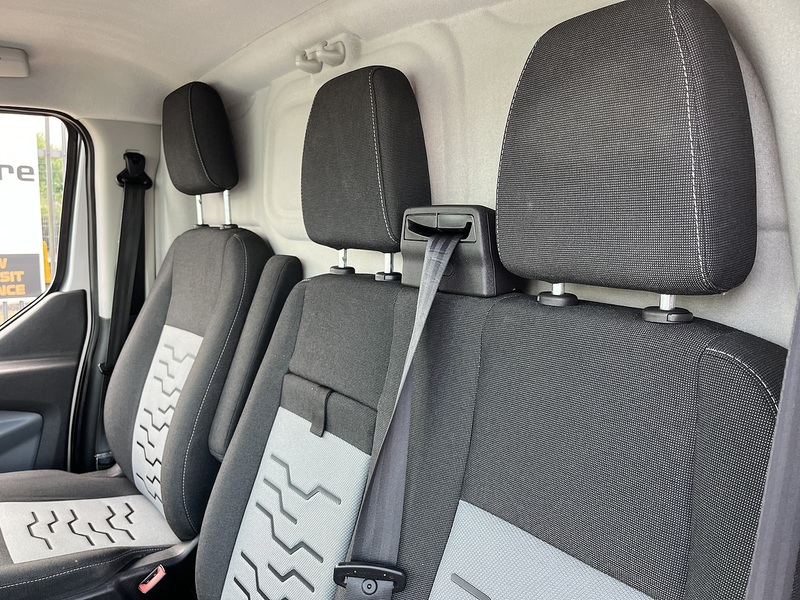 Ford 2.0 TDCi 290 Limited Panel Van 5dr Diesel Manual L1 H1 (163 g/km, 128 bhp)