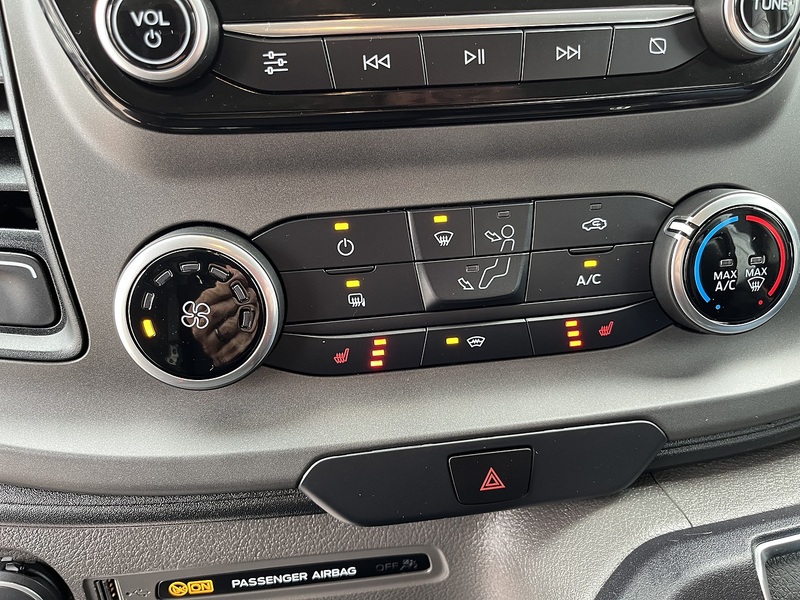 Ford 1.0 340 EcoBoost 13.6kWh Trend Panel Van 5dr Petrol Plug-in Hybrid Auto L1 H1 Euro 6 (126 ps)