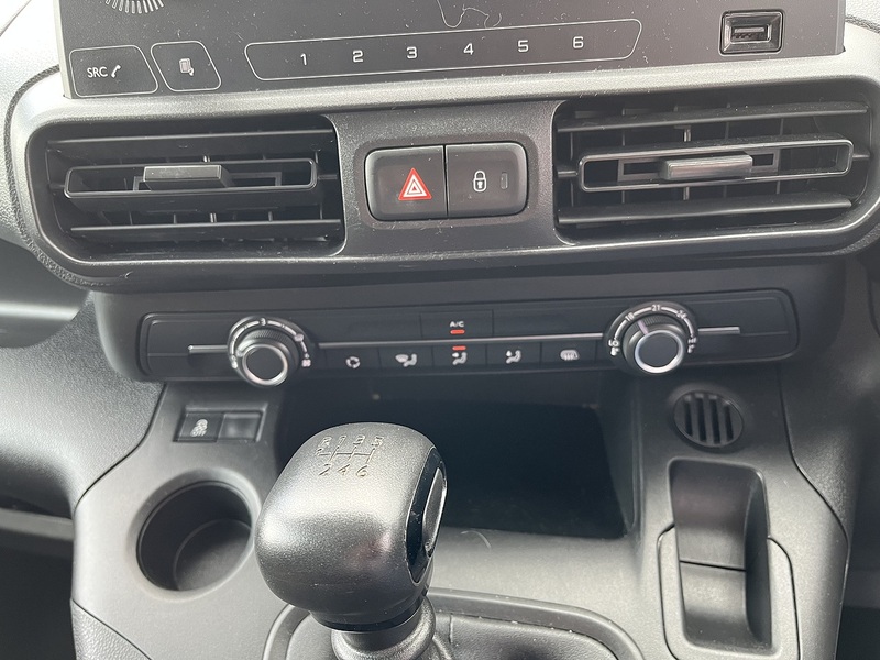 Toyota 1.5 BlueHDi Active Short Panel Van 5dr Diesel Manual SWB Euro 6 (s/s) (100 bhp)