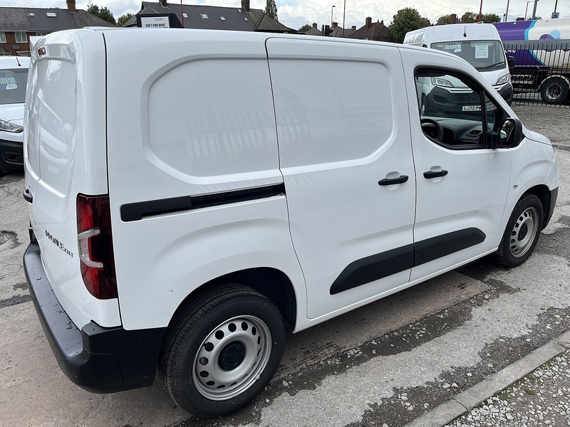 Toyota 1.5 BlueHDi Active Short Panel Van 5dr Diesel Manual SWB Euro 6 (s/s) (100 bhp)