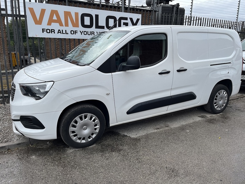 Vauxhall SPORTIVE 1.5CDTi 100 L2 LWB 2300 VAN