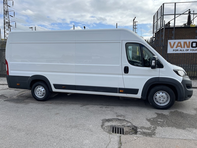 Peugeot 2.0 BlueHDi 435 Professional Panel Van 5dr Diesel Manual L4 H2 EU6 (130 ps)