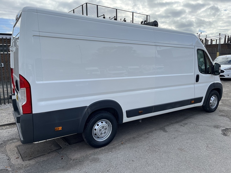 Peugeot 2.0 BlueHDi 435 Professional Panel Van 5dr Diesel Manual L4 H2 EU6 (130 ps)
