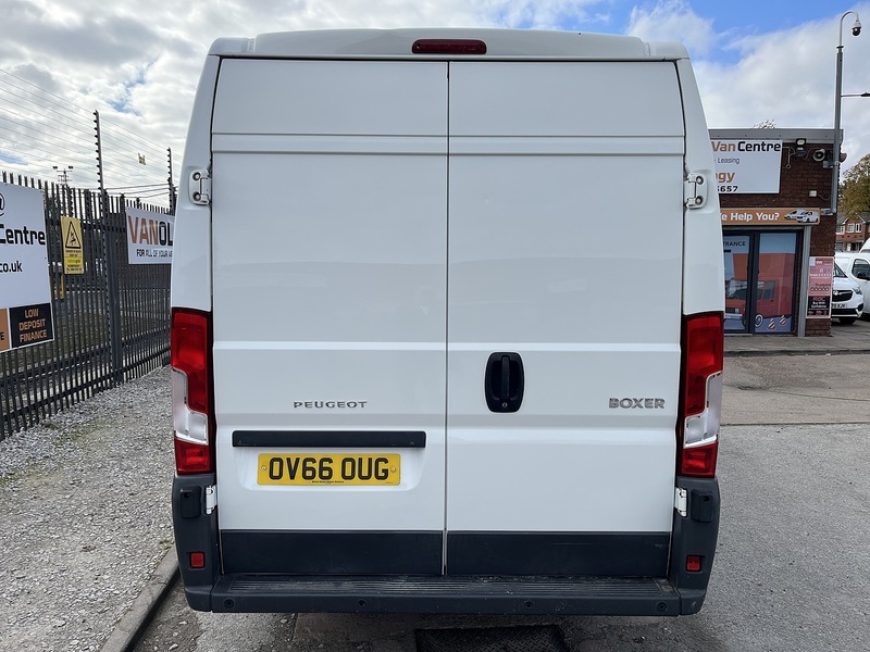 Peugeot 2.0 BlueHDi 435 Professional Panel Van 5dr Diesel Manual L4 H2 EU6 (130 ps)