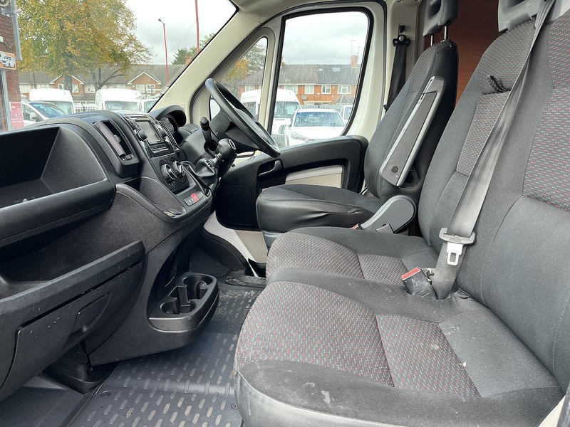 Peugeot 2.0 BlueHDi 435 Professional Panel Van 5dr Diesel Manual L4 H2 EU6 (130 ps)