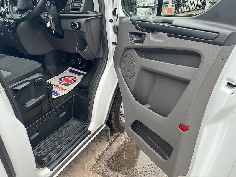 Ford 2.0TDCi 300 L1 SWB (AIRCON) 