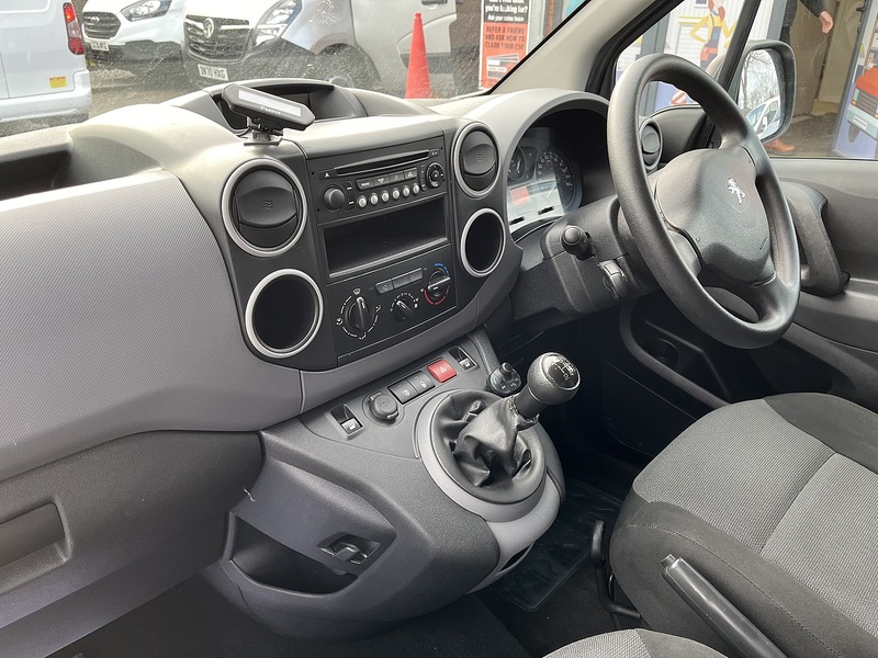 Peugeot PROFESSIONAL 1.6HDi 100 L1 PROFESSIONAL (ULEZ)