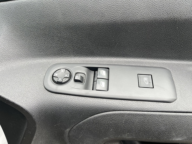 Peugeot 1.5 BlueHDi 650 S Standard Panel Van 5dr Diesel Manual SWB Euro 6 (s/s) (75 bhp)