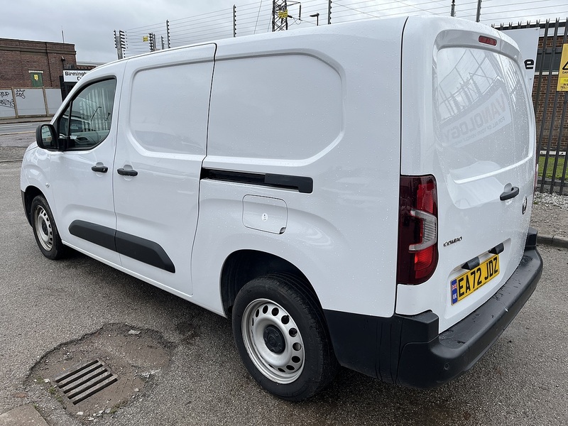 Vauxhall 1.5 Turbo D 2300 Dynamic Panel Van 6dr Diesel Manual L2 H1 Euro 6 (100 ps)