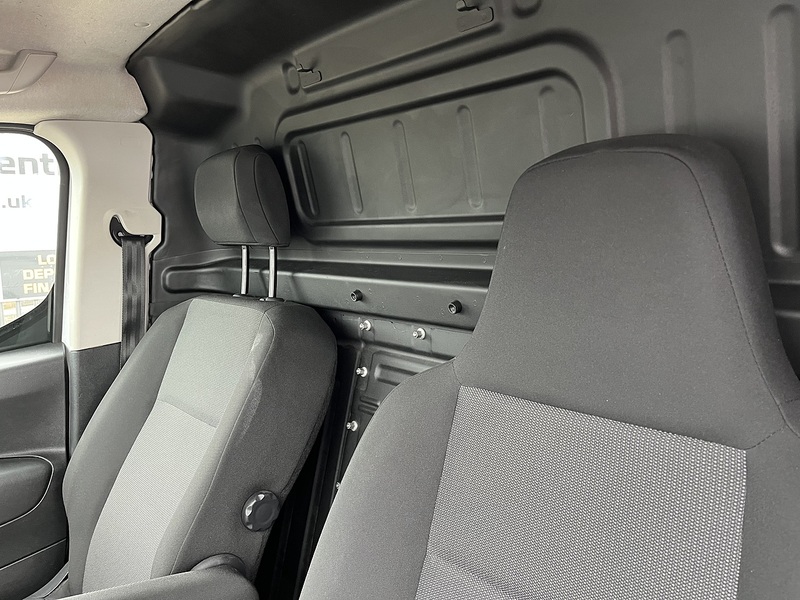 Vauxhall 1.5 Turbo D 2300 Dynamic Panel Van 6dr Diesel Manual L2 H1 Euro 6 (100 ps)