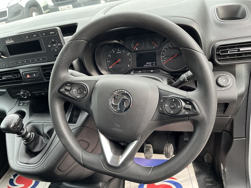 Vauxhall 1.5 Turbo D 2300 Dynamic Panel Van 6dr Diesel Manual L2 H1 Euro 6 (100 ps)