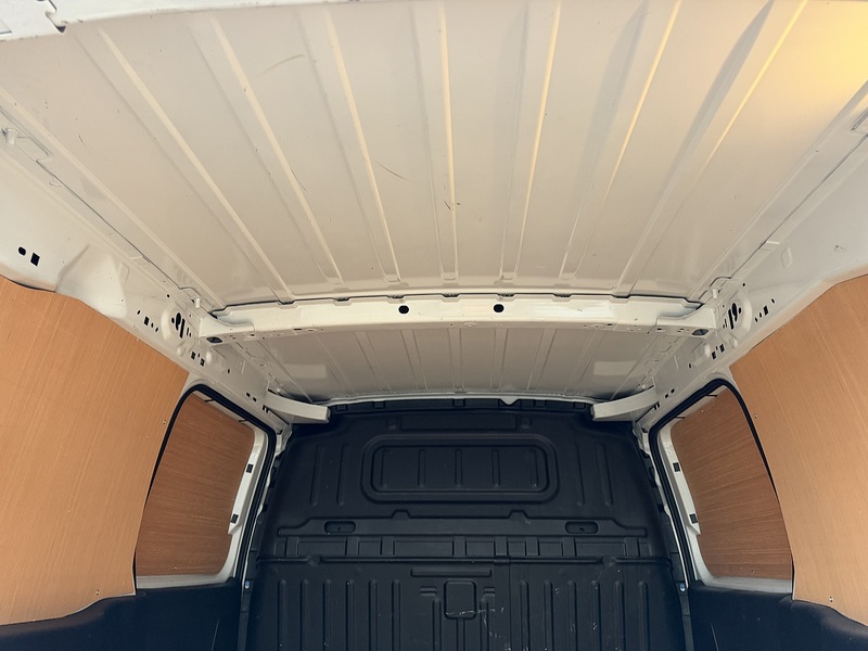 Vauxhall 1.5 Turbo D 2300 Dynamic Panel Van 6dr Diesel Manual L2 H1 Euro 6 (100 ps)