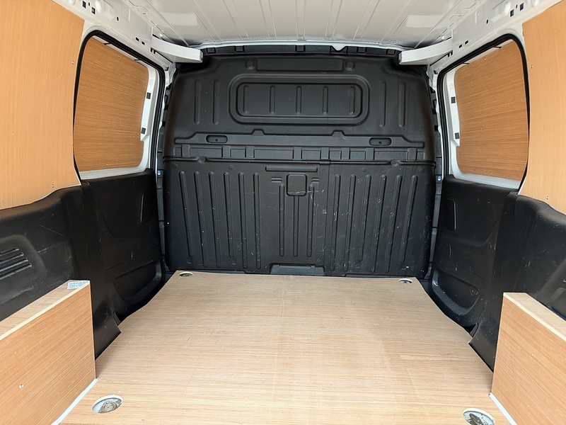 Vauxhall 1.5 Turbo D 2300 Dynamic Panel Van 6dr Diesel Manual L2 H1 Euro 6 (100 ps)