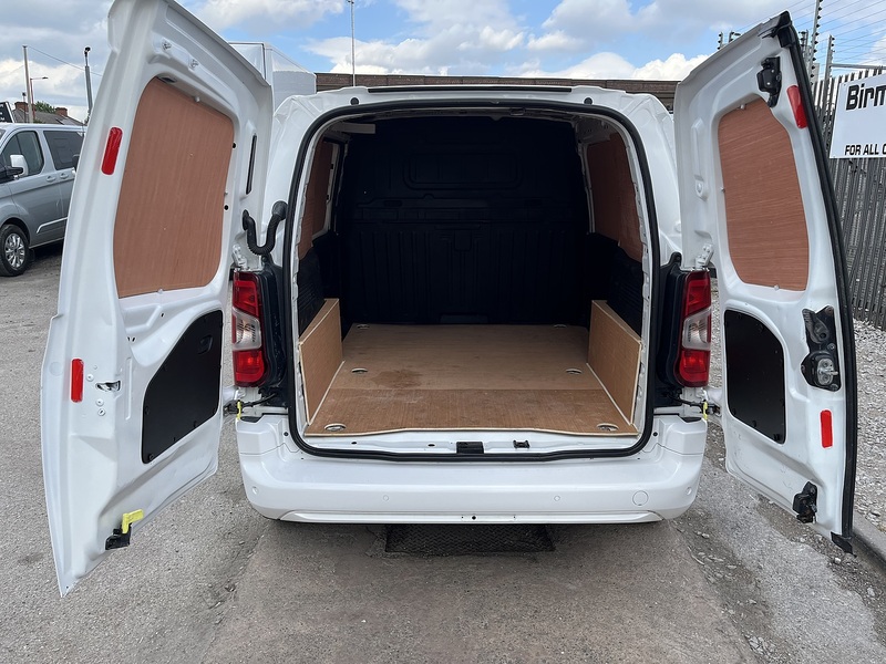 Vauxhall 1.5 Turbo D 2300 Sportive Panel Van 6dr Diesel Manual L2 H1 Euro 6 (s/s) (100 ps)