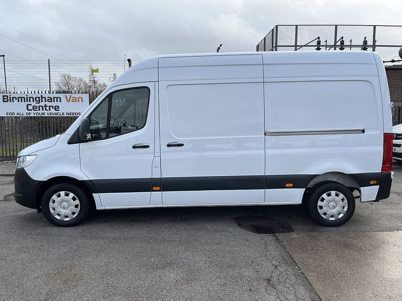 Mercedes-Benz 2.0 315 CDI Premium Panel Van 5dr Diesel Manual FWD L2 H2 Euro 6 (s/s) (150 ps)