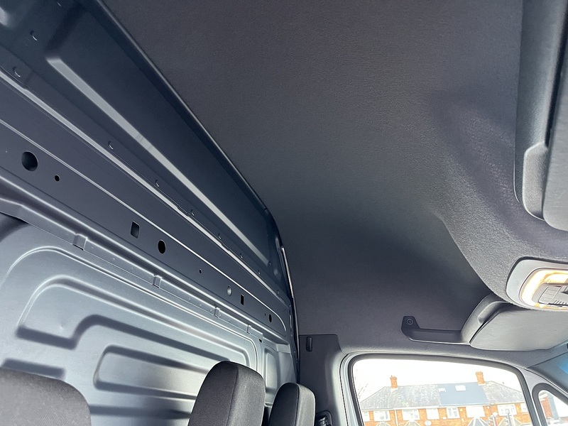 Mercedes-Benz 2.0 315 CDI Premium Panel Van 5dr Diesel Manual FWD L2 H2 Euro 6 (s/s) (150 ps)