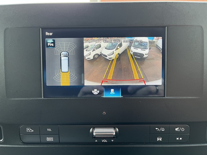 Mercedes-Benz 2.0 315 CDI Premium Panel Van 5dr Diesel Manual FWD L2 H2 Euro 6 (s/s) (150 ps)