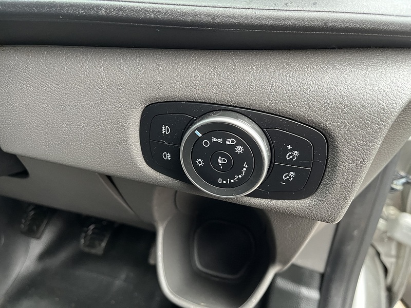 Ford 2.0 300 EcoBlue Trend Panel Van 5dr Diesel Manual L2 H1 Euro 6 (130 ps)