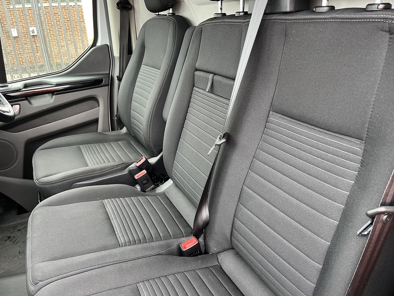 Ford 2.0 300 EcoBlue Limited Panel Van 5dr Diesel Manual L2 H1 Euro 6 (130 ps)