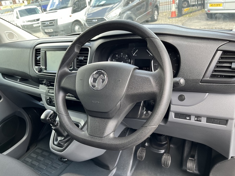 Vauxhall 1.5 Turbo D 2900 Sportive Panel Van 6dr Diesel Manual L2 H1 Euro 6 (s/s) (100 ps)